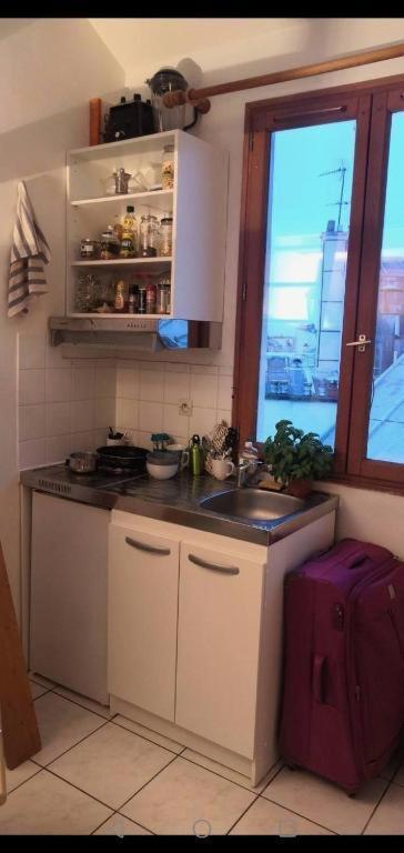 Sacre Coup De Coeur - Studio Apartment Paris Exterior foto